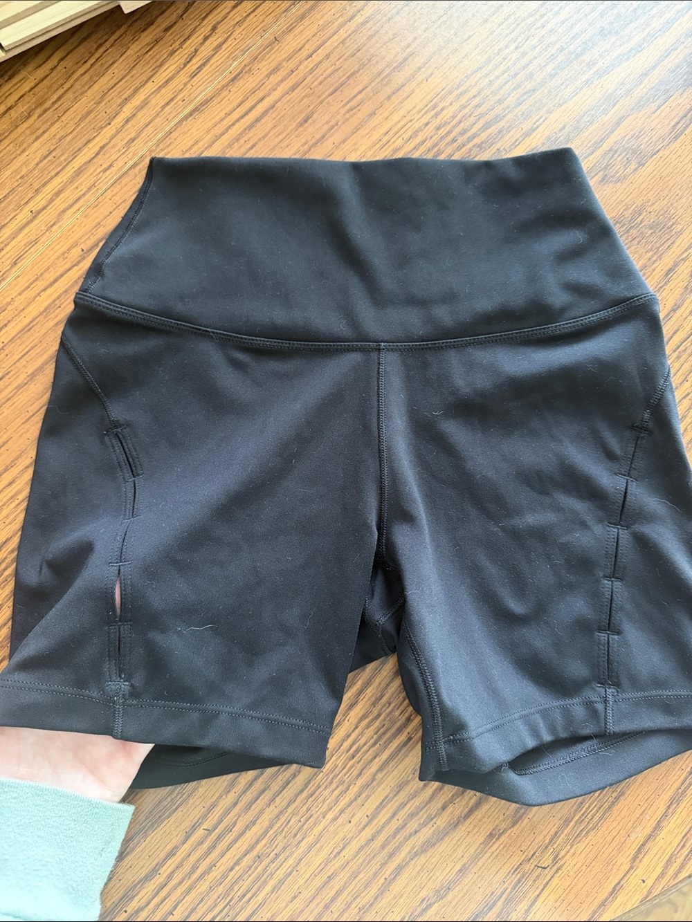 Nike Black High-Rise Bike Shorts with cutouts - Picture 3 of 3
